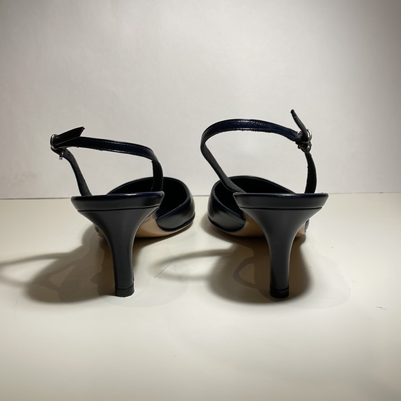Salvatore Ferragamo Navy Pumps - Picture 3 of 5